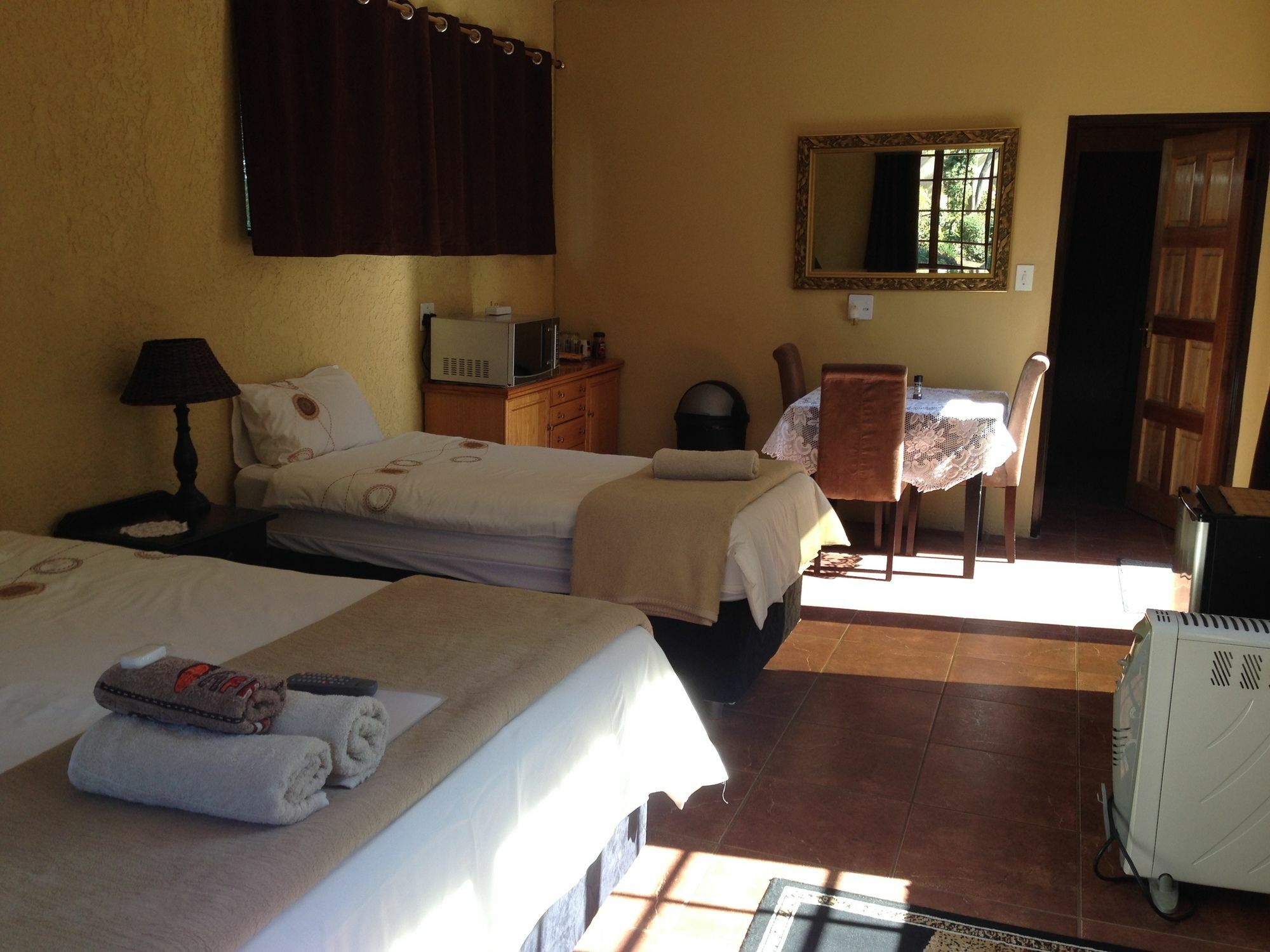 Eagle Crest Executive Lodge Edenvale Ngoại thất bức ảnh